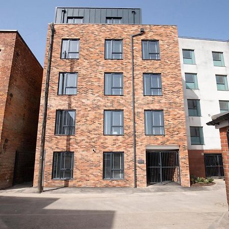 Elliot Oliver - Chic 2 Bedroom Town Centre Apartment 切尔滕纳姆 外观 照片