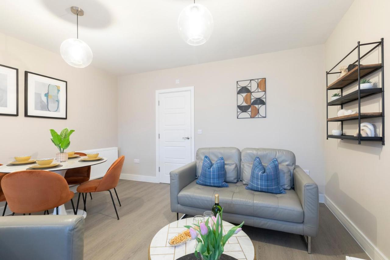 Elliot Oliver - Chic 2 Bedroom Town Centre Apartment 切尔滕纳姆 外观 照片